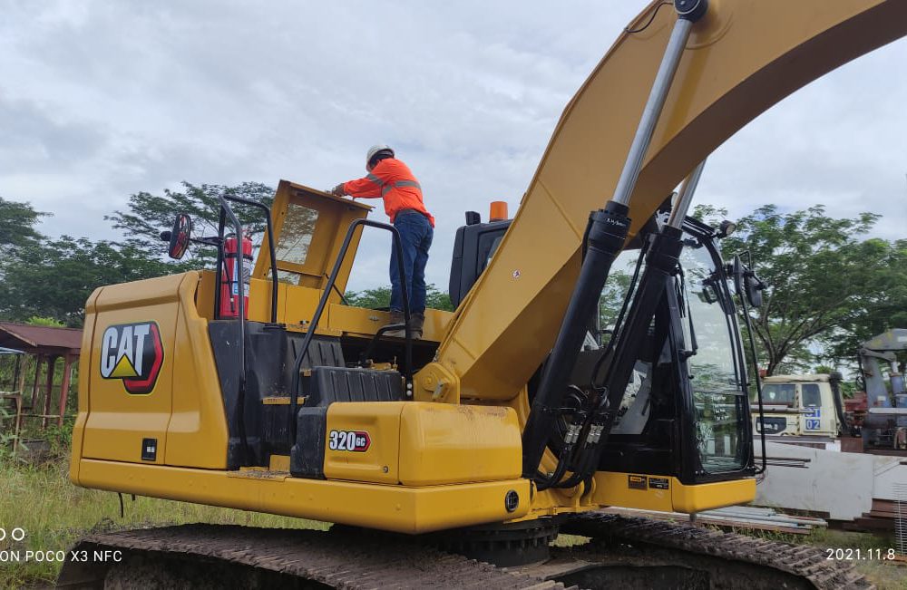 Rental Excavator dan Dump Truck